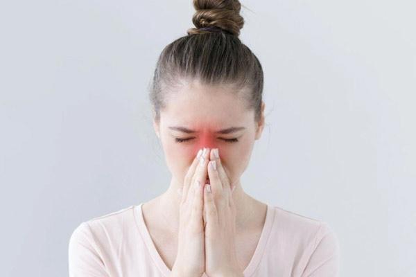 درد عمل بینی گوشتی چقدر است؟