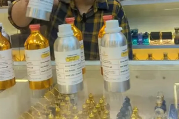 اسانس عطر اصل و با کیفیت از کجا بخریم؟